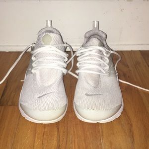 Nike air prestos size 11 (11-12)